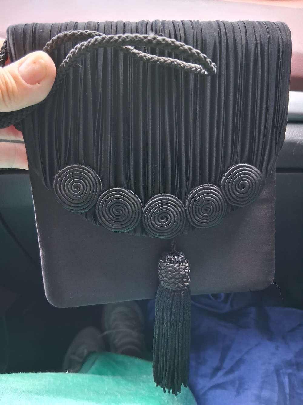 Elegant Black Evening Tassel Shoulder Bag